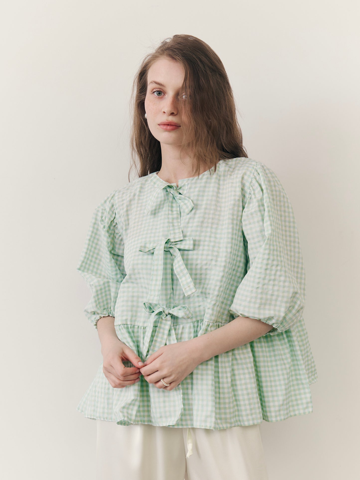 Блуза на зав’язках блакитна