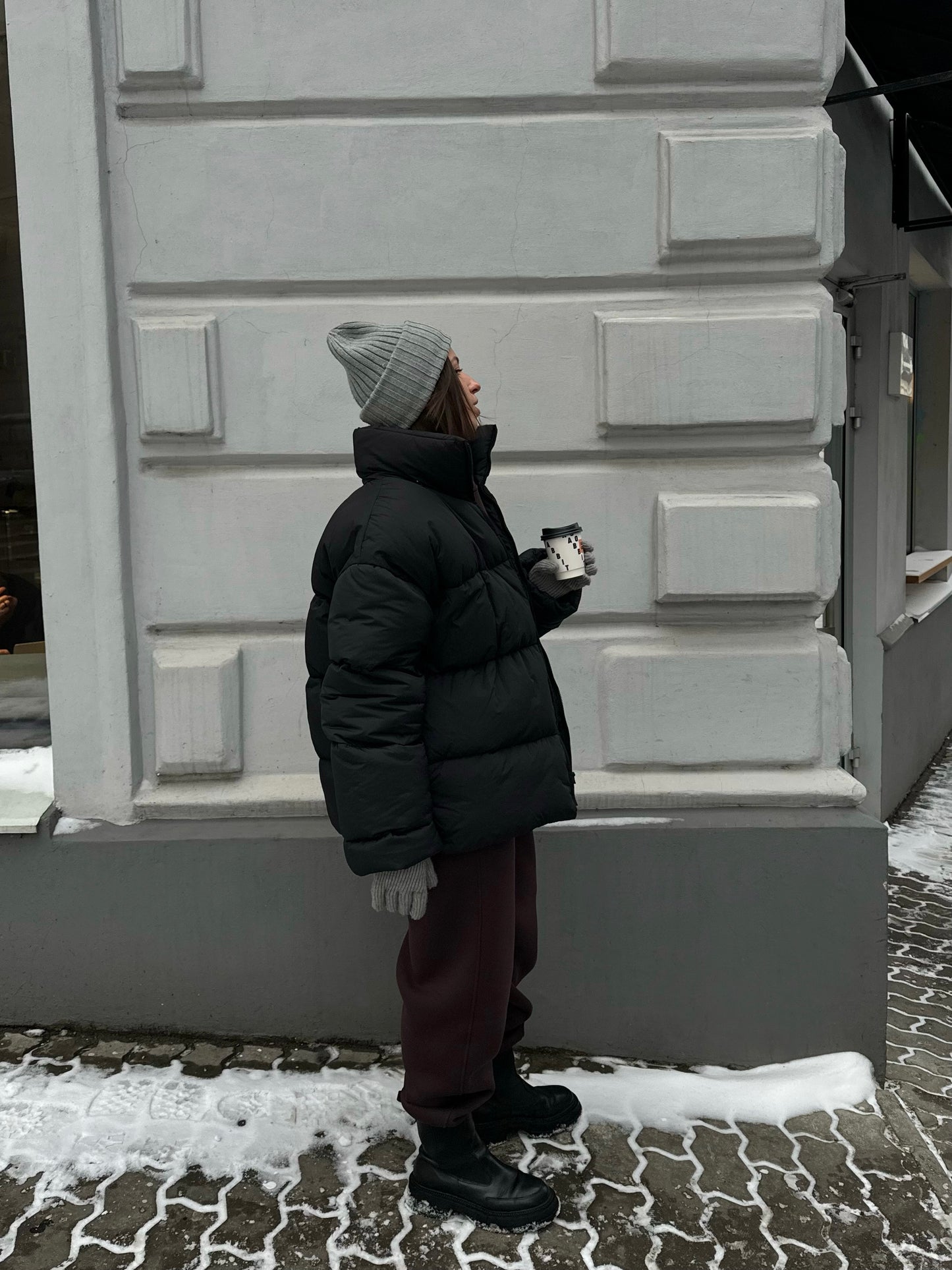 Пуфер оверсайз чорний