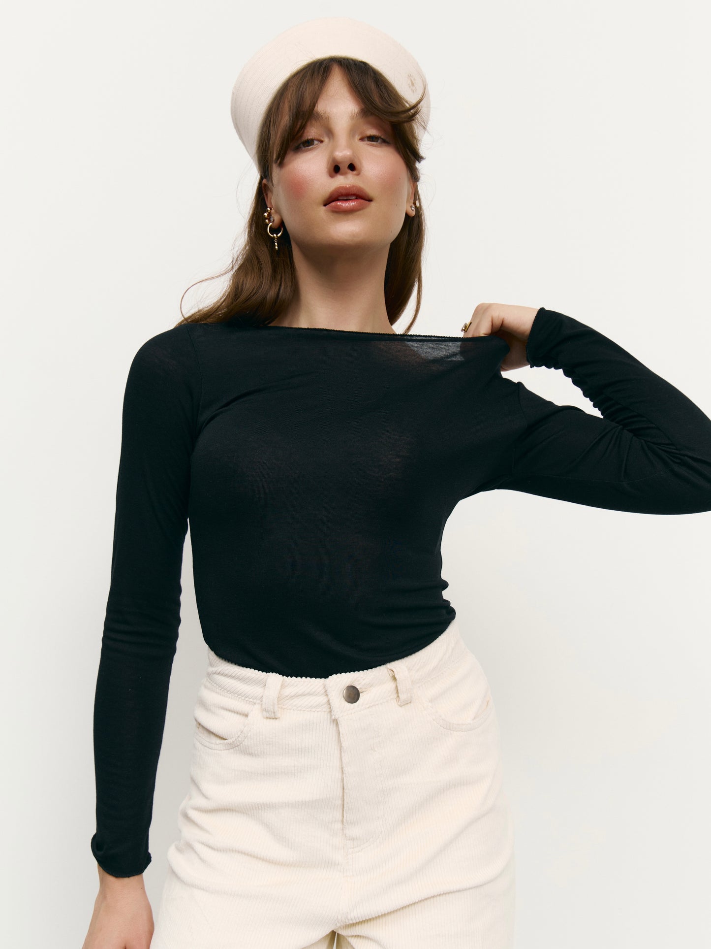 Лонгслів з кашеміру чорний