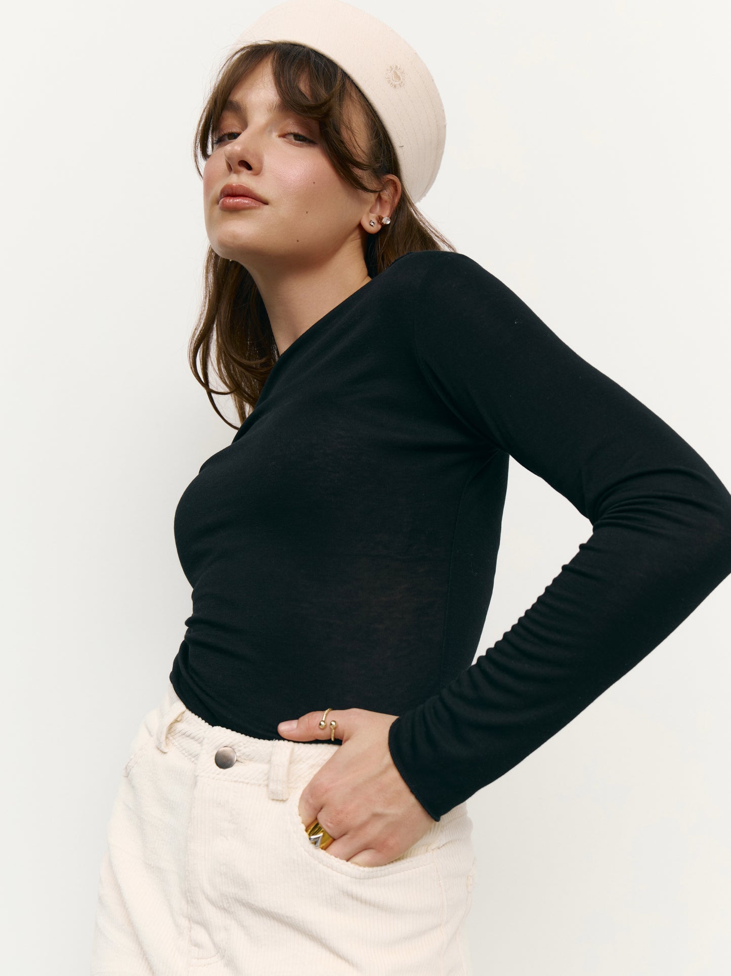 Лонгслів з кашеміру жовтий