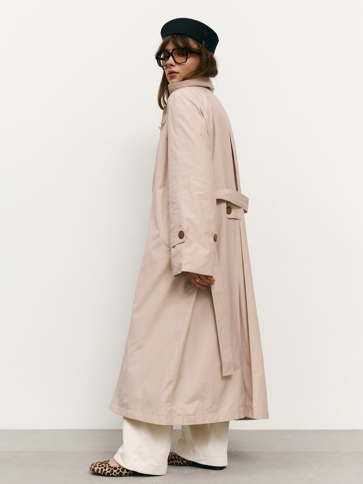 Тренч прямого крою сірий