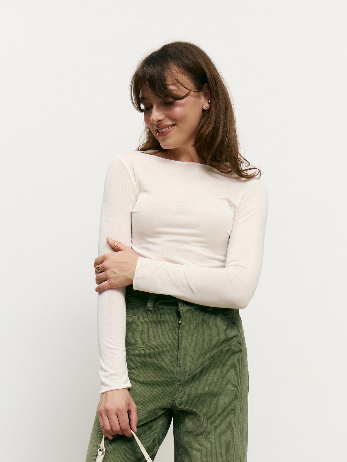 Лонгслів з кашеміру молочний