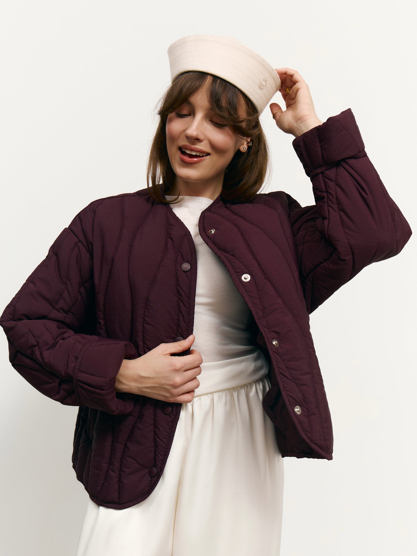 Лайнер бордовий