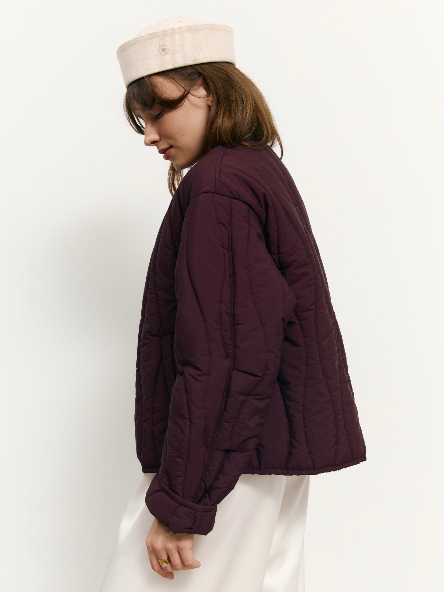 Лайнер бордовий