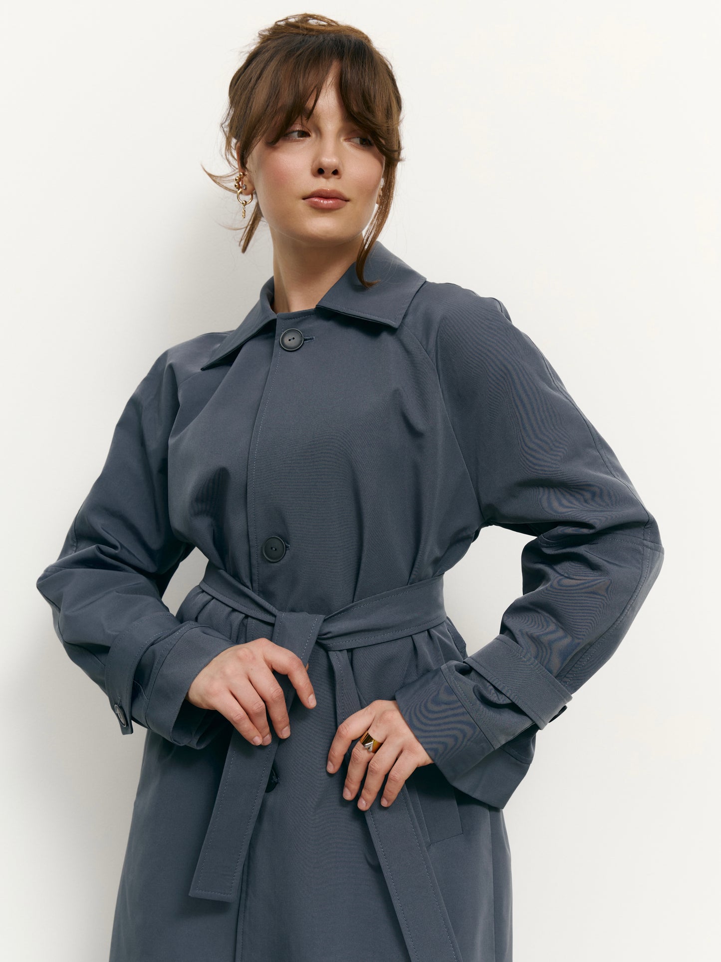 Тренч прямого крою сірий