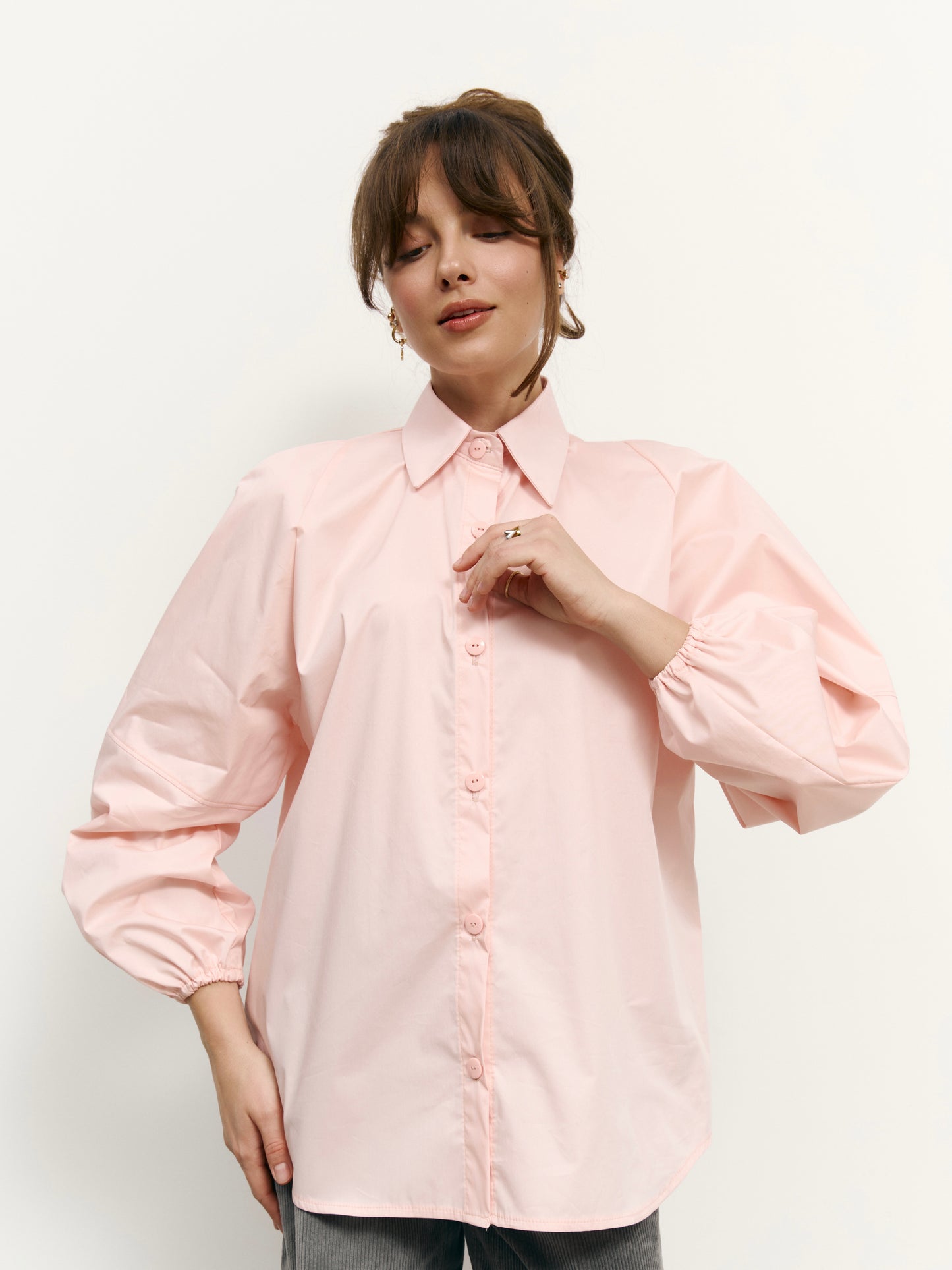 Сорочка з об’ємними рукавами рожева