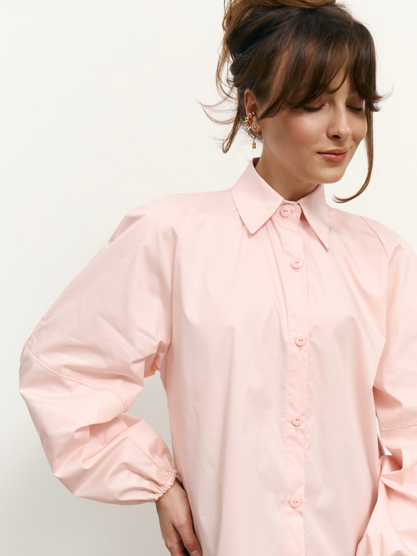 Сорочка з об’ємними рукавами рожева